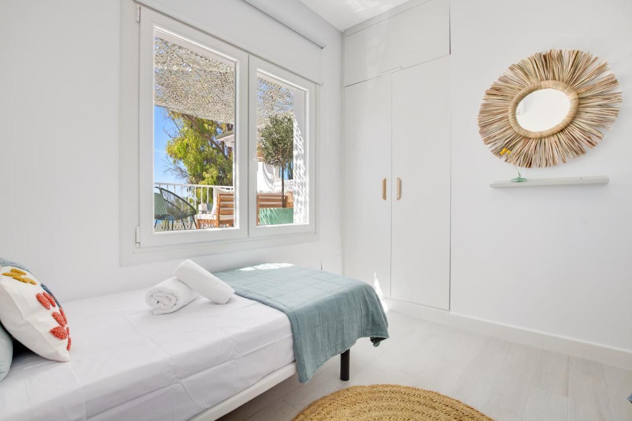 Casa De La Playa. Beach House With Magnificent Sea Malaga Ngoại thất bức ảnh